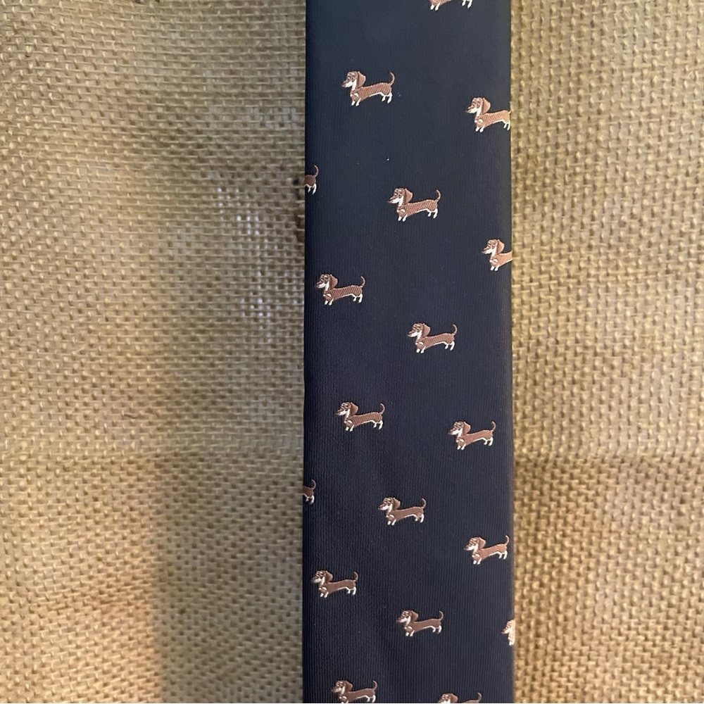 CHAPS Men’s Necktie with Dachshund for Pet Lovers - Picture 7 of 7